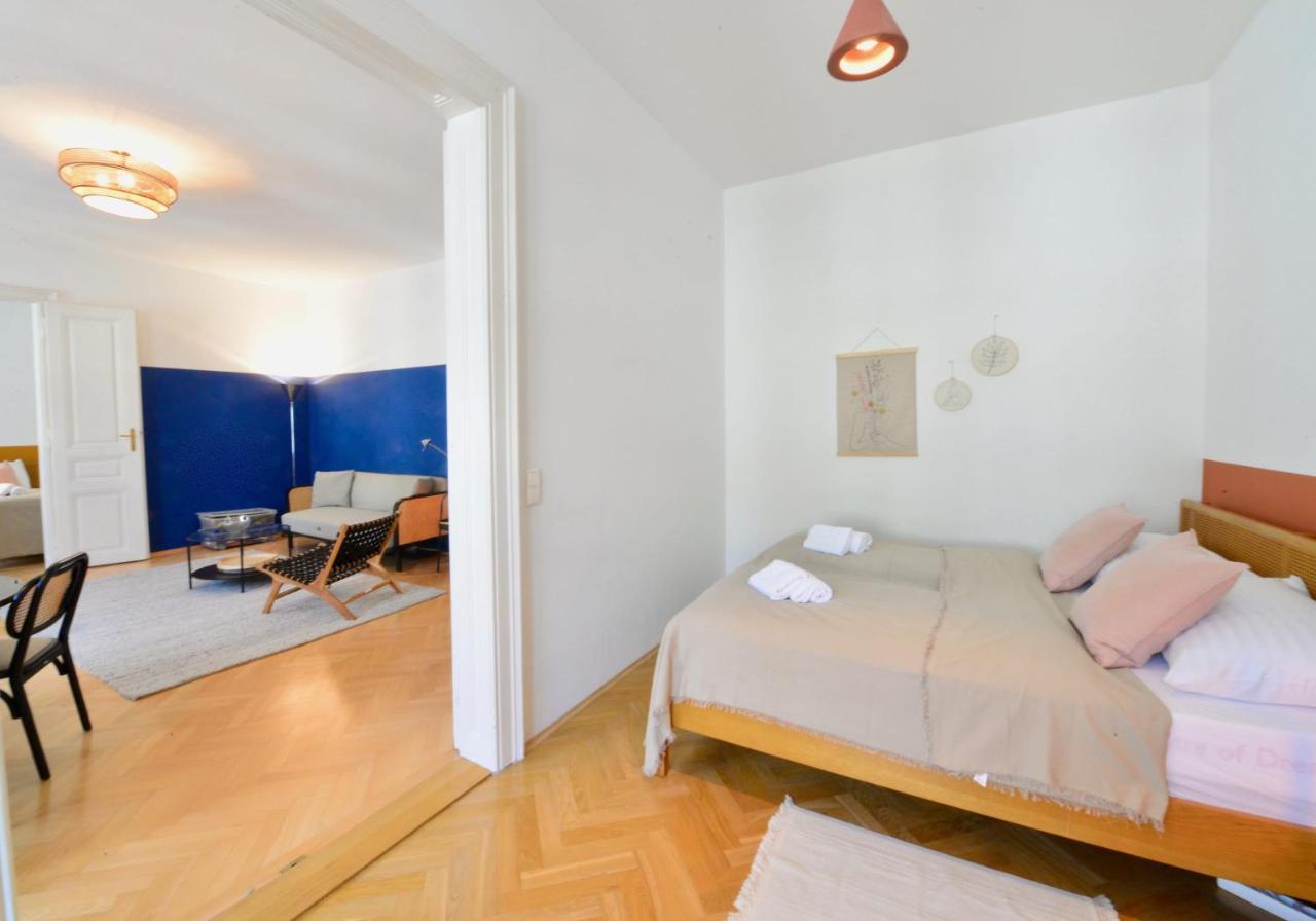 Beautiful Flat Next To Karlskirche Bécs Kültér fotó